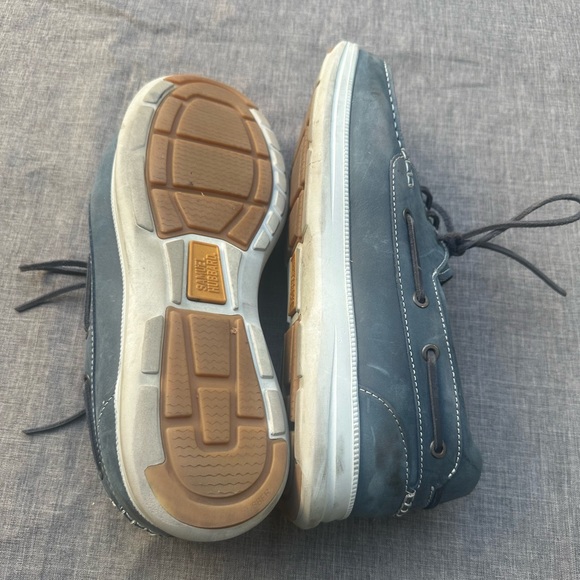 Samuel Hubbard Featherlight Olema Moc
Boat shoe style
Size 13 - Picture 8 of 10